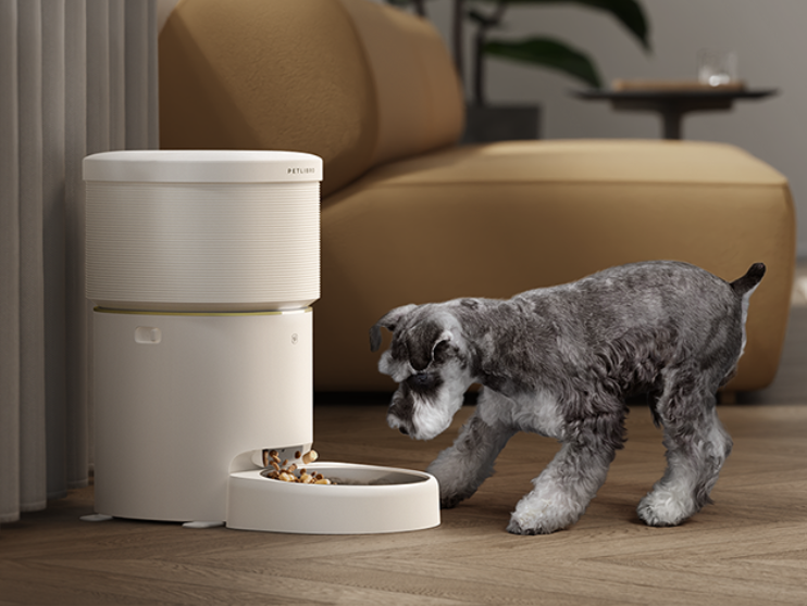 SPACE Vacuum-Sealed Automatic Dog Feeder